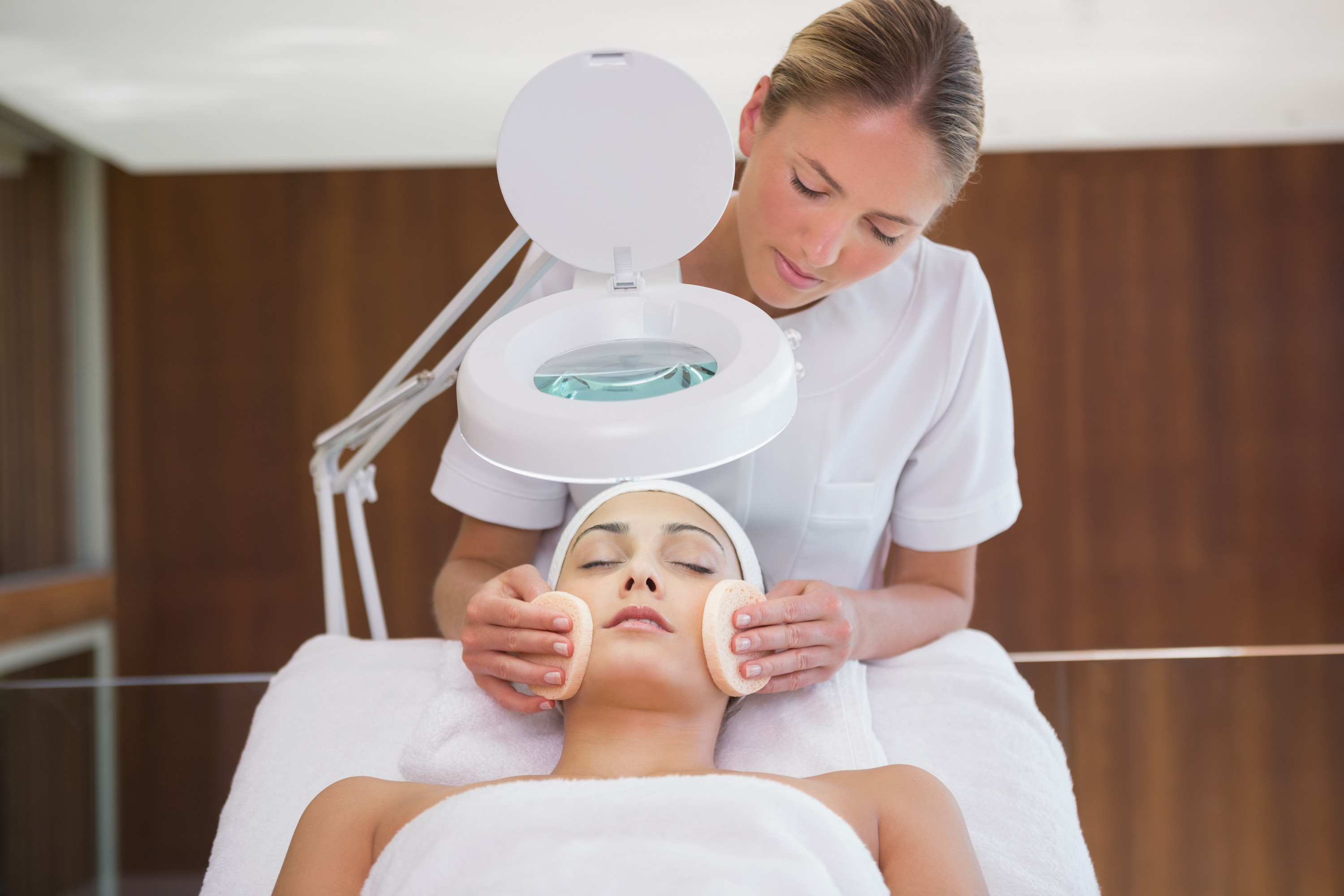 Free Website for Beauty Therapists guide for UK small businesses
